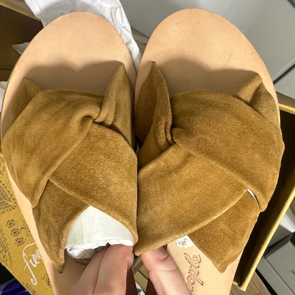 NWT Free People Rio Vista Suede Flats Slide Sandals - Picture 9 of 9